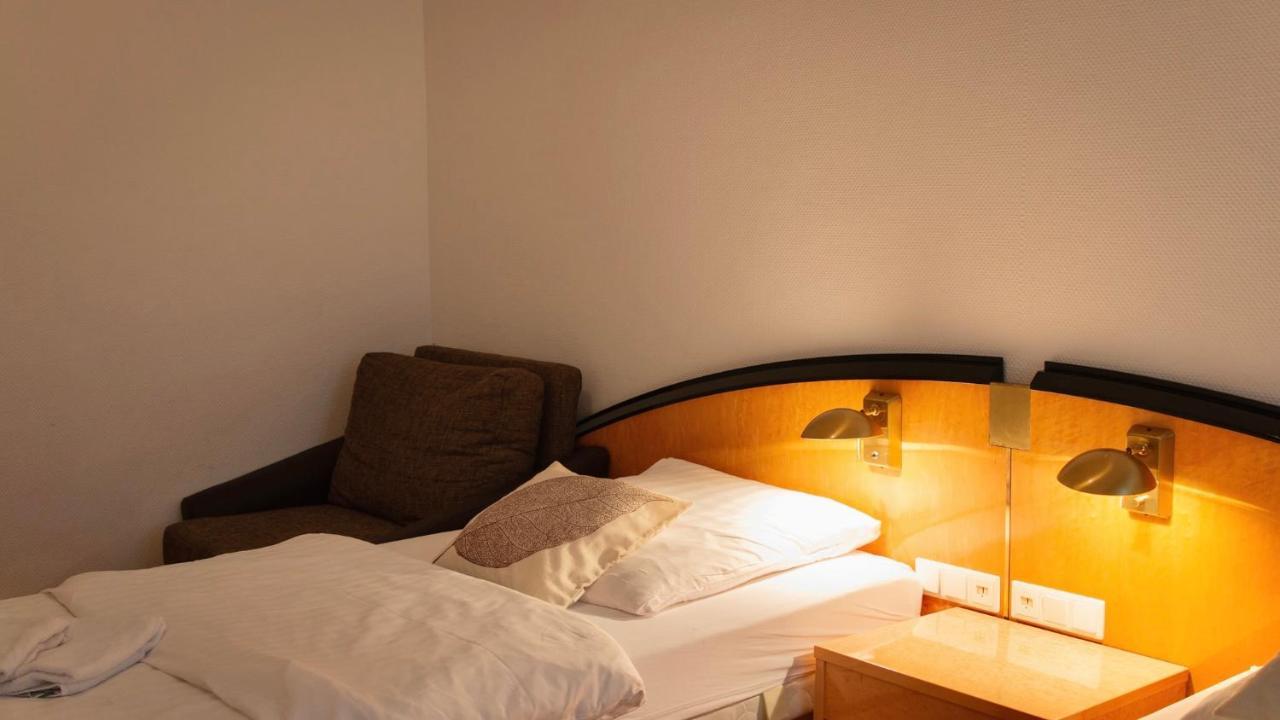 Pension Tokus Nuremberg Extérieur photo