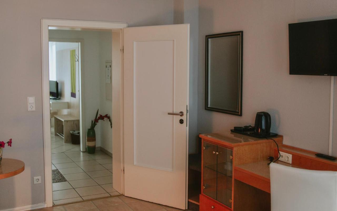 Pension Tokus Nuremberg Extérieur photo