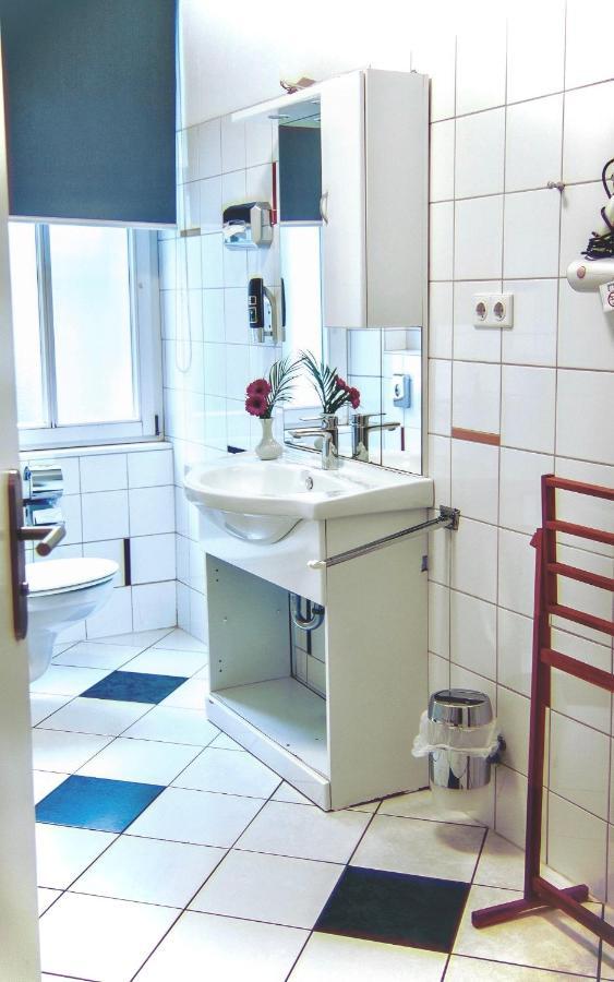 Pension Tokus Nuremberg Extérieur photo