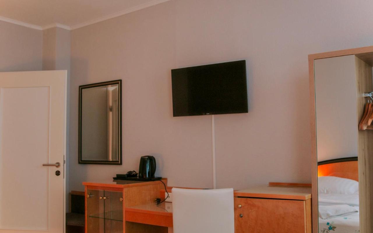 Pension Tokus Nuremberg Extérieur photo